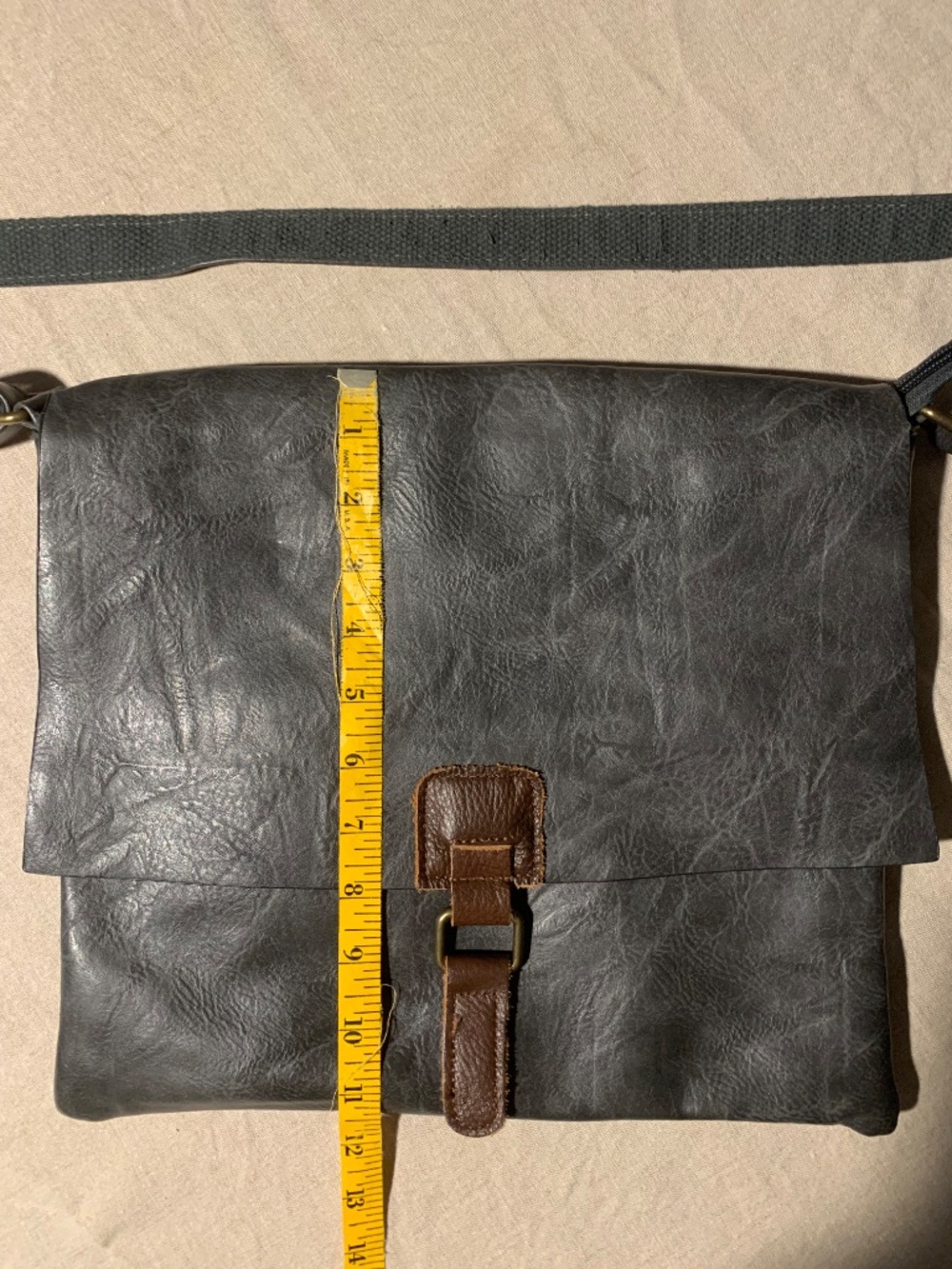 Paolo Bags Gray Foldover Messenger Crossbody Vegan Leather Adjustable Strap - Picture 3 of 11